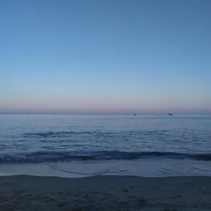 https://carihuela-la-luna-sun-beach.hotelsinnerja.org